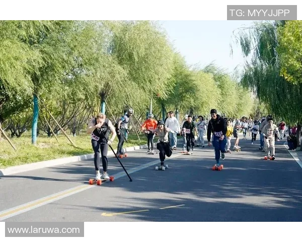 杭州滑板队勇闯马拉松大满贯的奋斗历程与成长故事